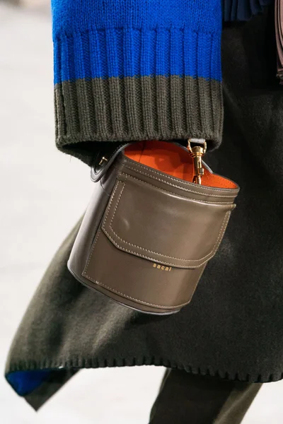 Look 72